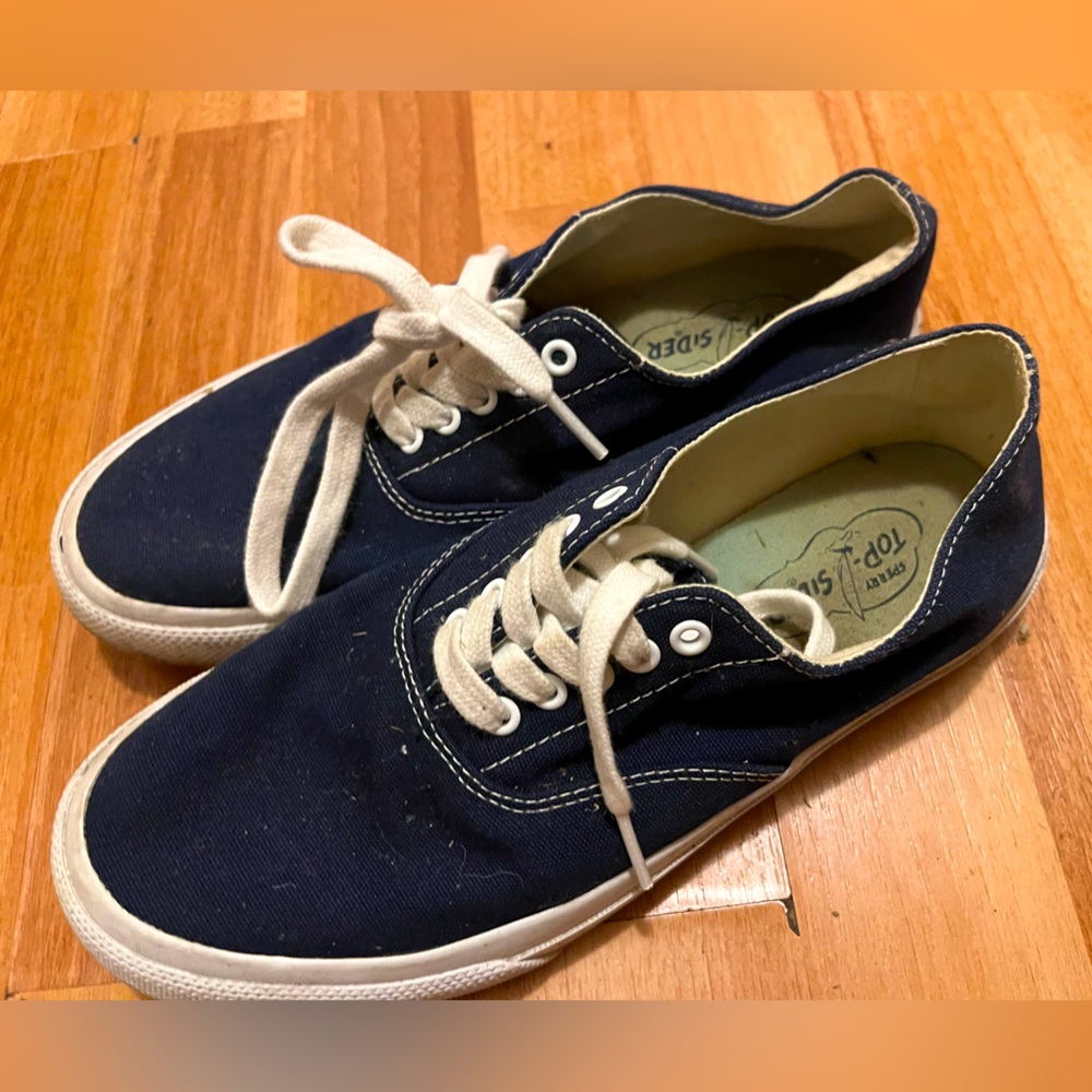 Sperry Top Sider Unisex Cloud CVO Deck Sneaker 5.5 (Women's 7) Mister Rogers!